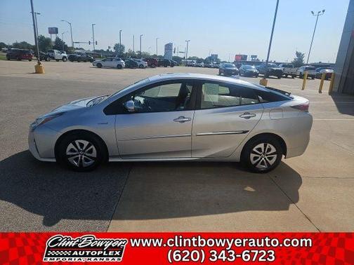 2016 Toyota Prius Four