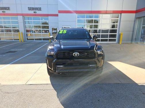2025 Toyota 4Runner TRD Off Road