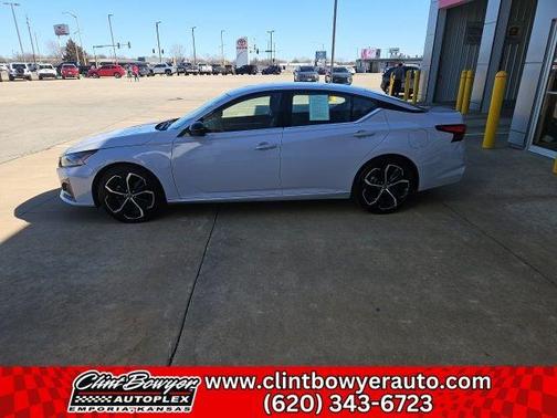 2024 Nissan Altima SR FWD