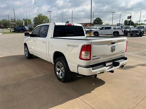 Bright White Clearcoat 2022 RAM 1500 Big Horn/Lone Star
