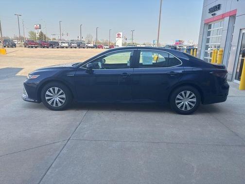 2021 Toyota Camry LE