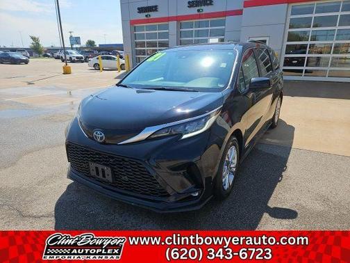 2021 Toyota Sienna XSE 7 Passenger