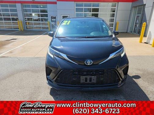 2021 Toyota Sienna XSE 7 Passenger