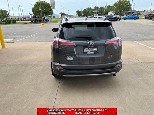 Magnetic Gray Metallic 2017 Toyota RAV4 SE