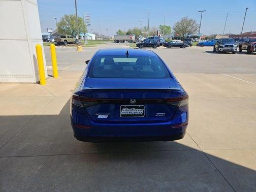 Still Night Pearl 2024 Honda Accord Hybrid Sport