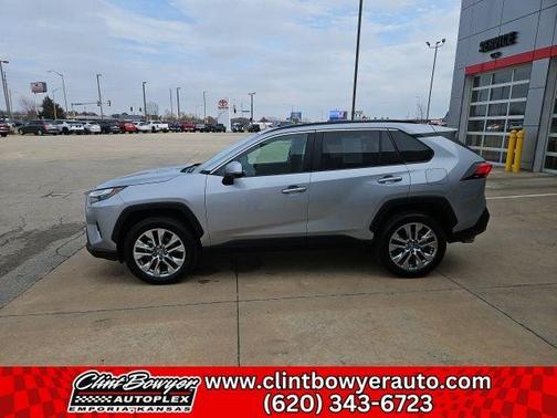 2025 Toyota RAV4 XLE Premium