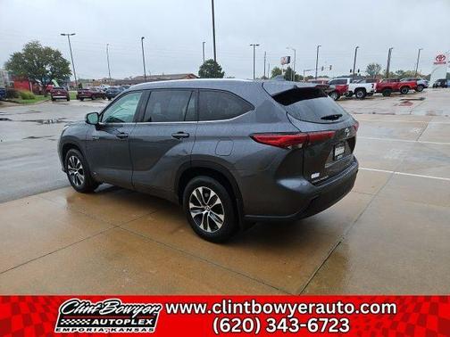 2020 Toyota Highlander Hybrid XLE