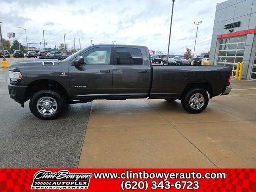 2022 RAM 2500 Big Horn Crew Cab 4x4 8' Box
