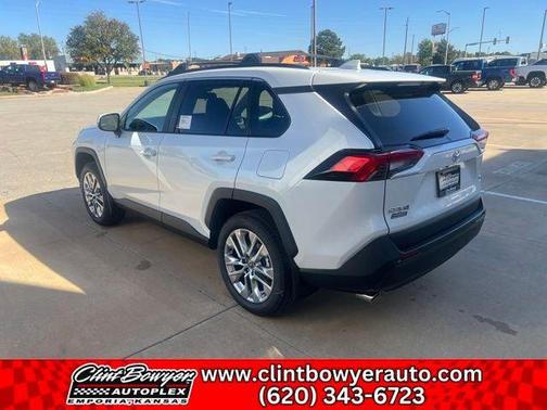 2025 Toyota RAV4 XLE Premium