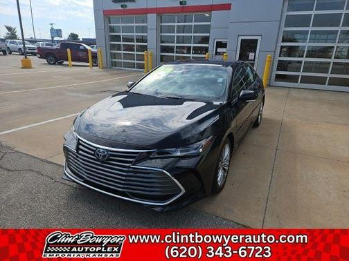 2022 Toyota Avalon Hybrid Limited