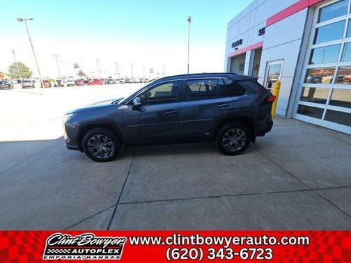 2022 Toyota RAV4 Hybrid XLE Premium