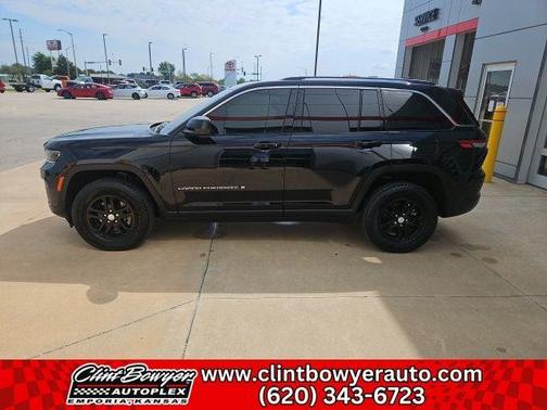 2023 Jeep Grand Cherokee Laredo