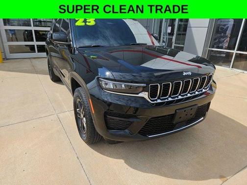 2023 Jeep Grand Cherokee Laredo