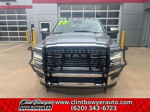 2020 RAM 2500 Laramie Crew Cab 4X4 8' Box
