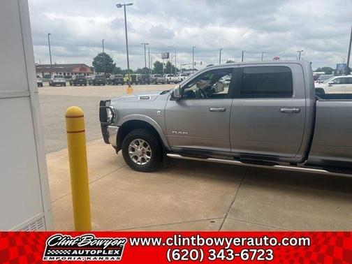 2020 RAM 2500 Laramie Crew Cab 4X4 8' Box