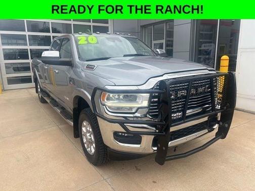 2020 RAM 2500 Laramie Crew Cab 4X4 8' Box