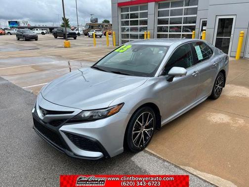 Celestial Silver Metallic 2023 Toyota Camry SE