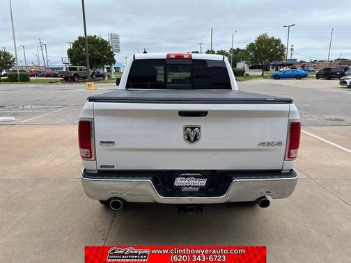 Bright White Clearcoat 2015 RAM 1500 Laramie