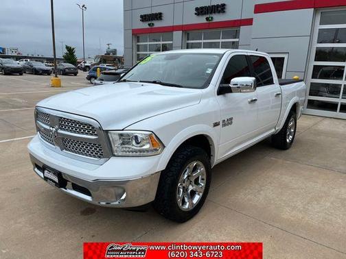 Bright White Clearcoat 2015 RAM 1500 Laramie