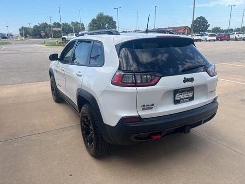 2022 Jeep Cherokee Trailhawk