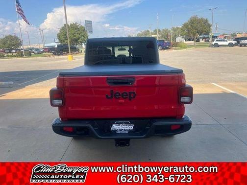 2022 Jeep Gladiator Sport S