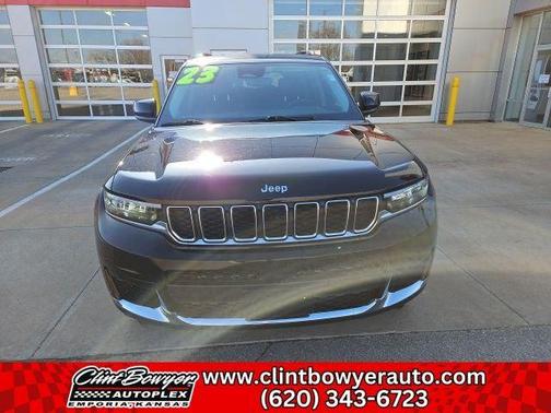 2023 Jeep Grand Cherokee L Laredo