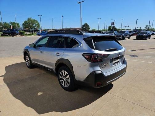 Ice Silver Metallic 2024 Subaru Outback Premium