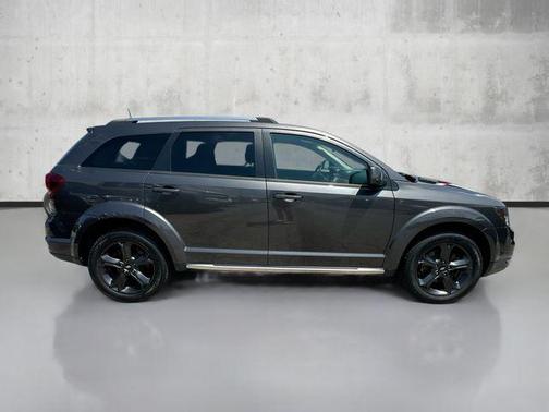 2019 Dodge Journey Crossroad
