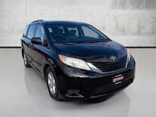 2017 Toyota Sienna SE