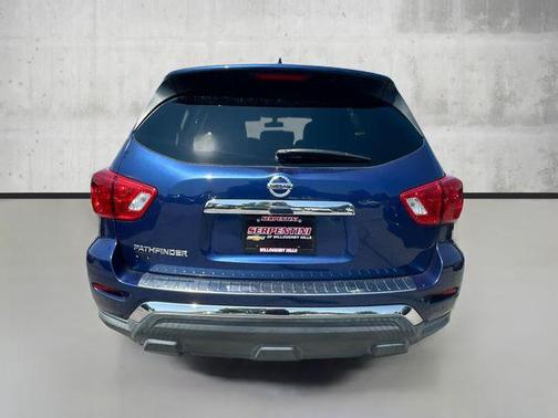2017 Nissan Pathfinder S