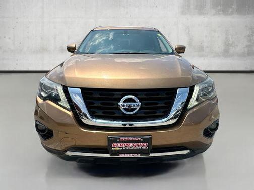 2017 Nissan Pathfinder SL