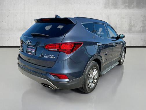 2017 Hyundai Santa Fe Sport 2.0L Turbo