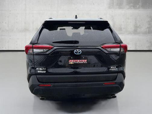 2020 Toyota RAV4 Hybrid XLE