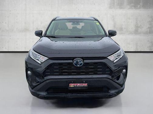 2020 Toyota RAV4 Hybrid XLE
