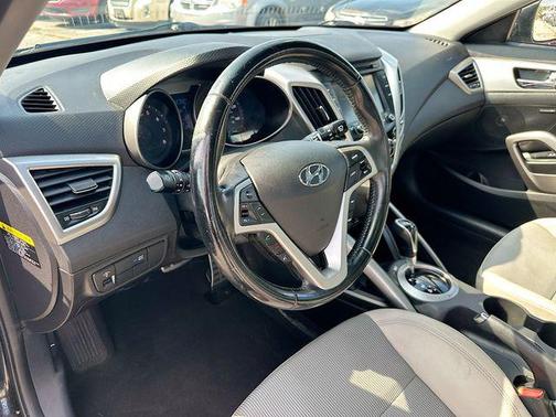 2014 Hyundai Veloster Base