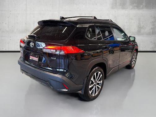 2025 Toyota Corolla Cross XLE