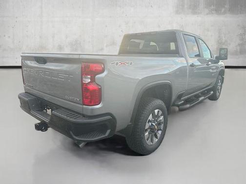 2026 Chevrolet Silverado 2500 Custom