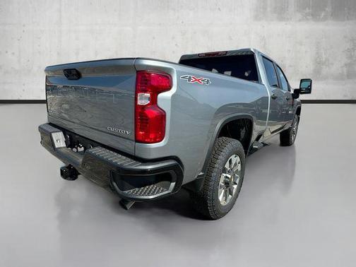 2026 Chevrolet Silverado 2500 Custom