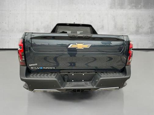 2025 Chevrolet Silverado EV LT