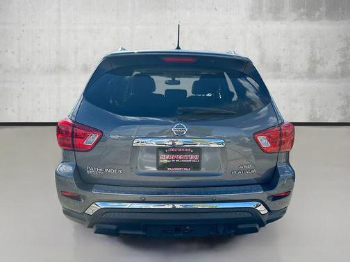 2017 Nissan Pathfinder Platinum