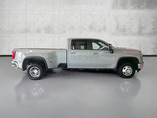 2024 Chevrolet Silverado 3500 LT