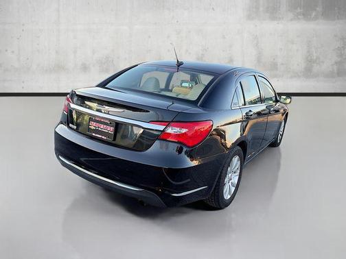 2014 Chrysler 200 Touring