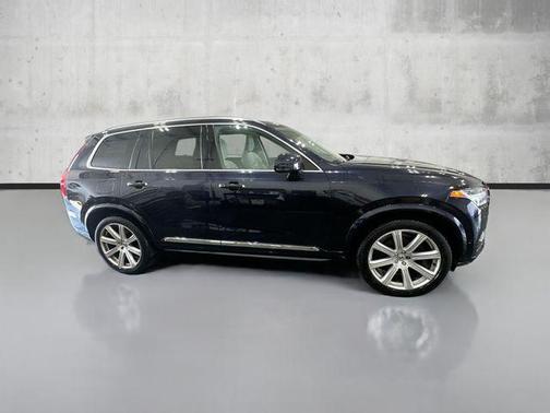 2019 Volvo XC90 T6 Inscription