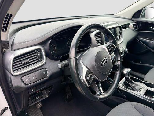 2019 Kia Sorento S