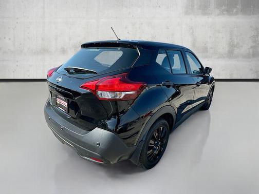 2020 Nissan Kicks S