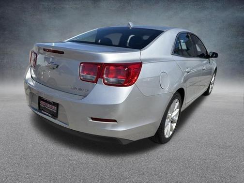 Silver Ice Metallic 2014 Chevrolet Malibu 2LT