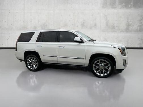 2018 Cadillac Escalade Premium Luxury