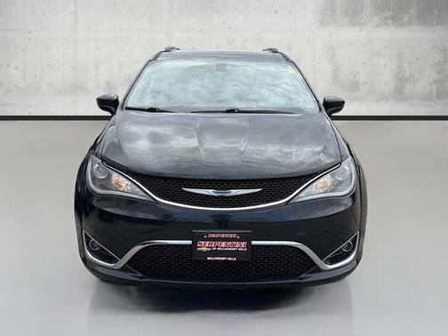 2018 Chrysler Pacifica Touring-L