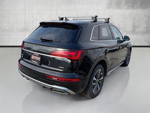 2024 Audi Q5 45 S line Premium Plus