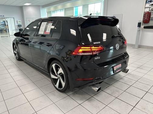 2018 Volkswagen Golf GTI 2.0T S 4-Door